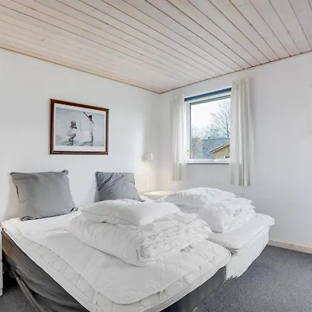 Massie - 30km From The Sea By Interhome Feriehus